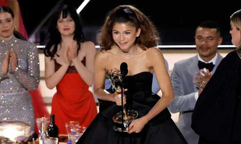 Zendaya gana el premio como Mejor Actriz en Serie de Drama por Euphoria